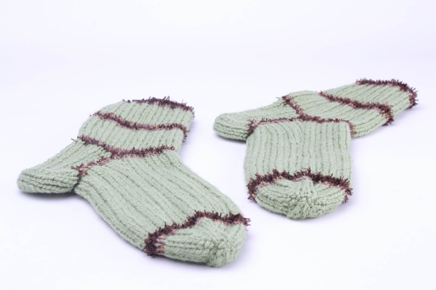 Chaussettes faites main tricotées vertes photo 3