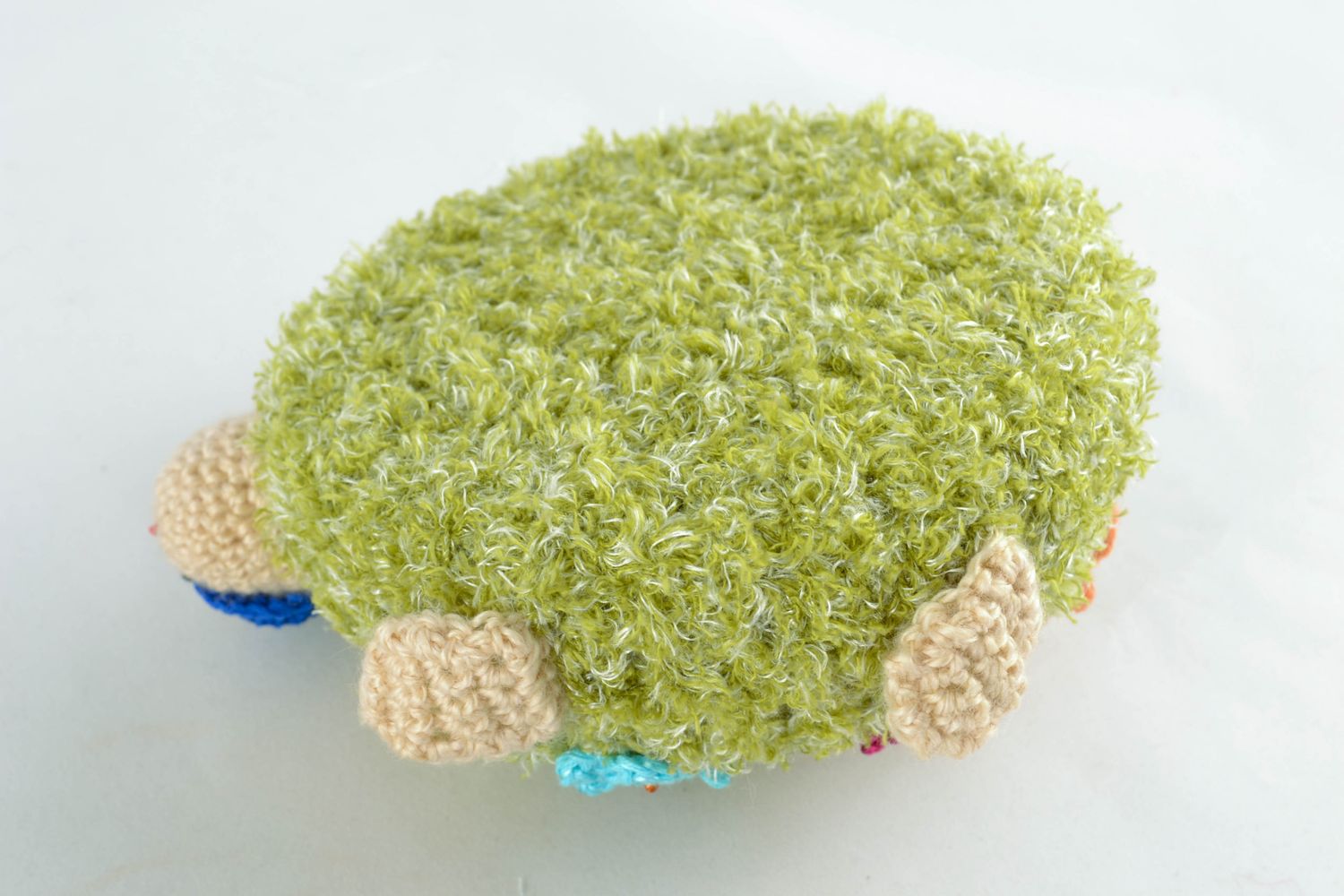 Juguete tejido tortuga con flores foto 5