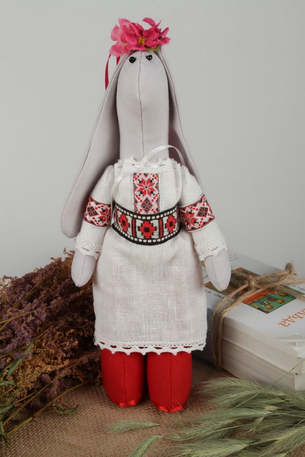 Handmade Kuscheltier Ukrainische Häsin foto 5
