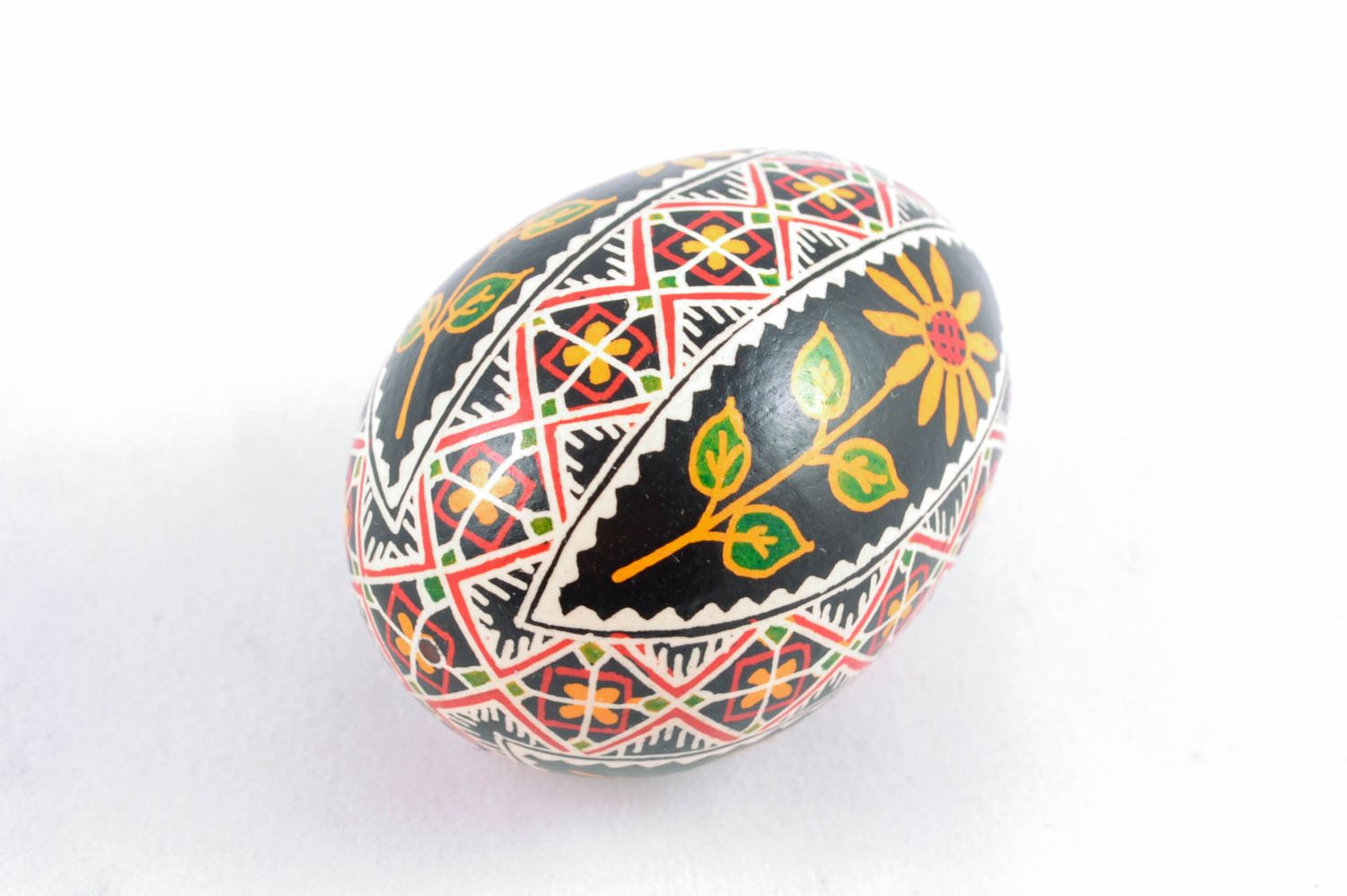 Handmade painted chicken egg with flowers photo 4