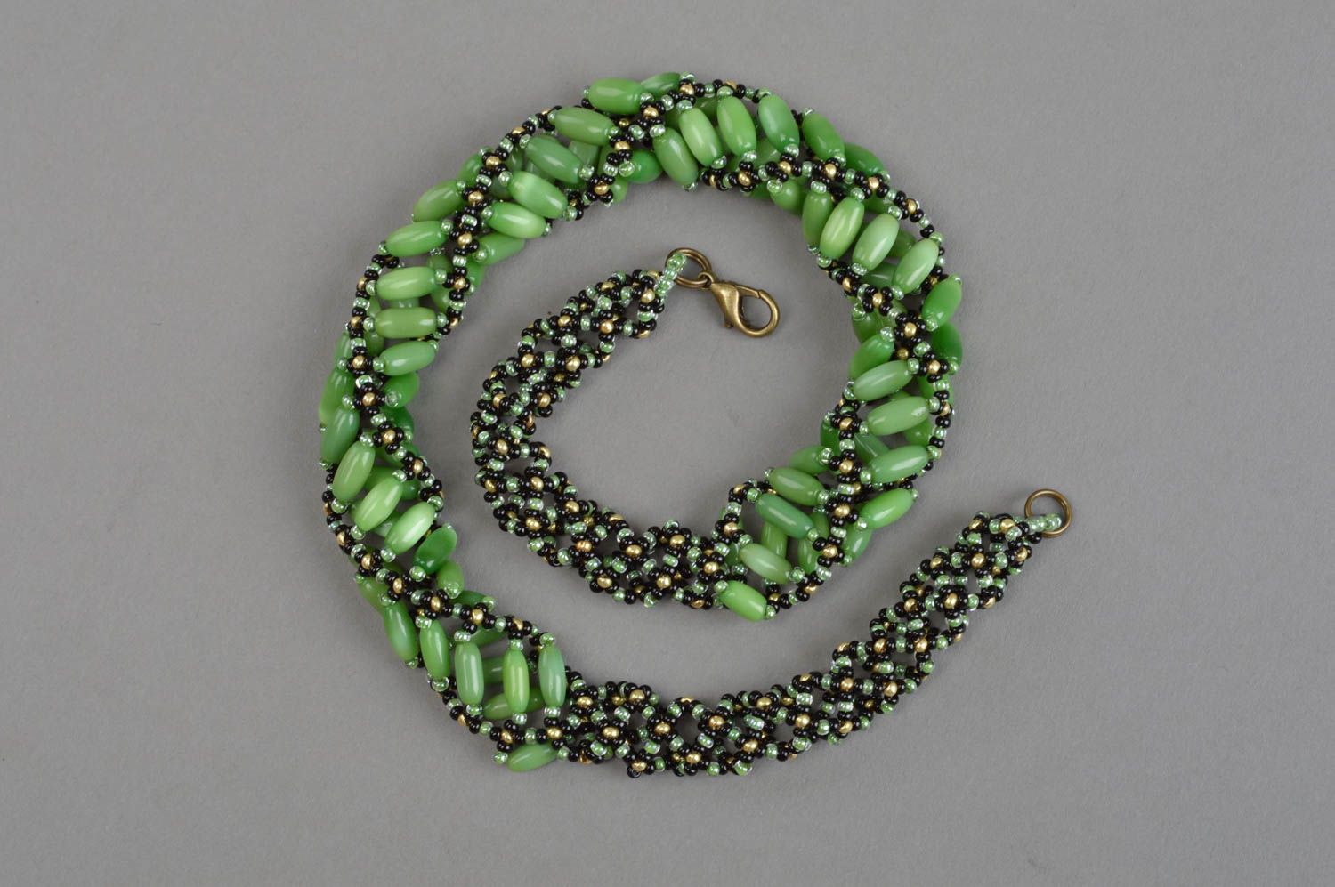 Katzenauge Halskette mit Glasperlen in Grün Handarbeit originell modisch  foto 2