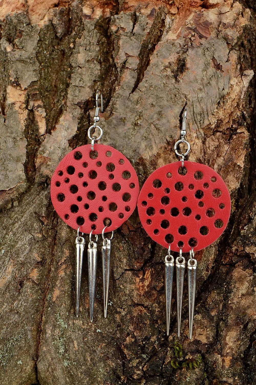 Beautiful earrings made ​​of leather photo 4