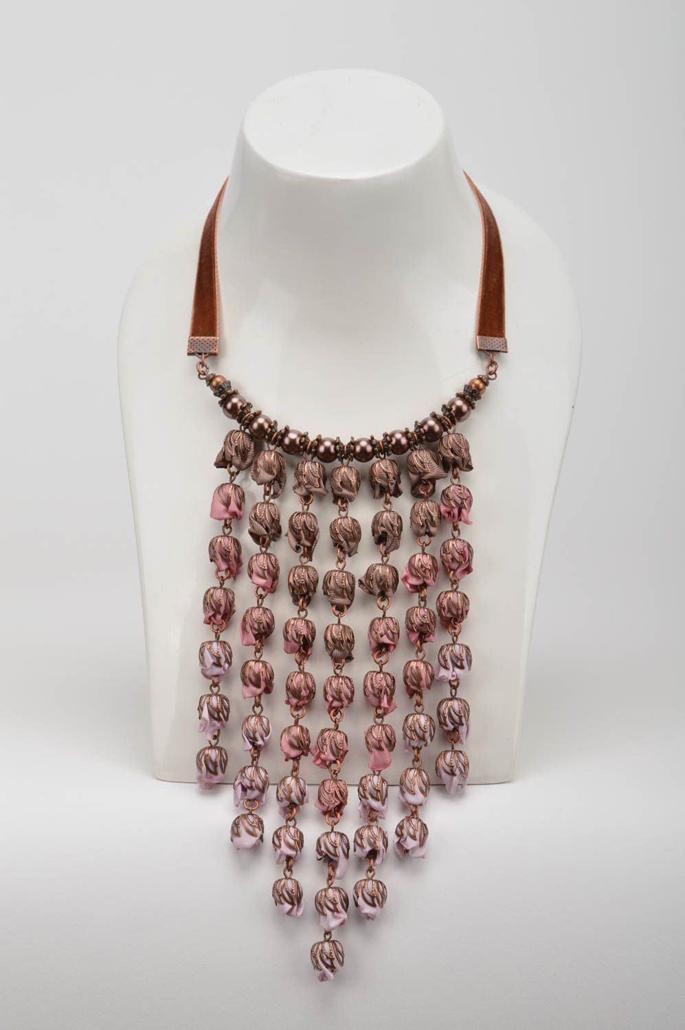 Массивно ожерелье с цветами из атласных лент ручной работы розово сиреневое фото 1
