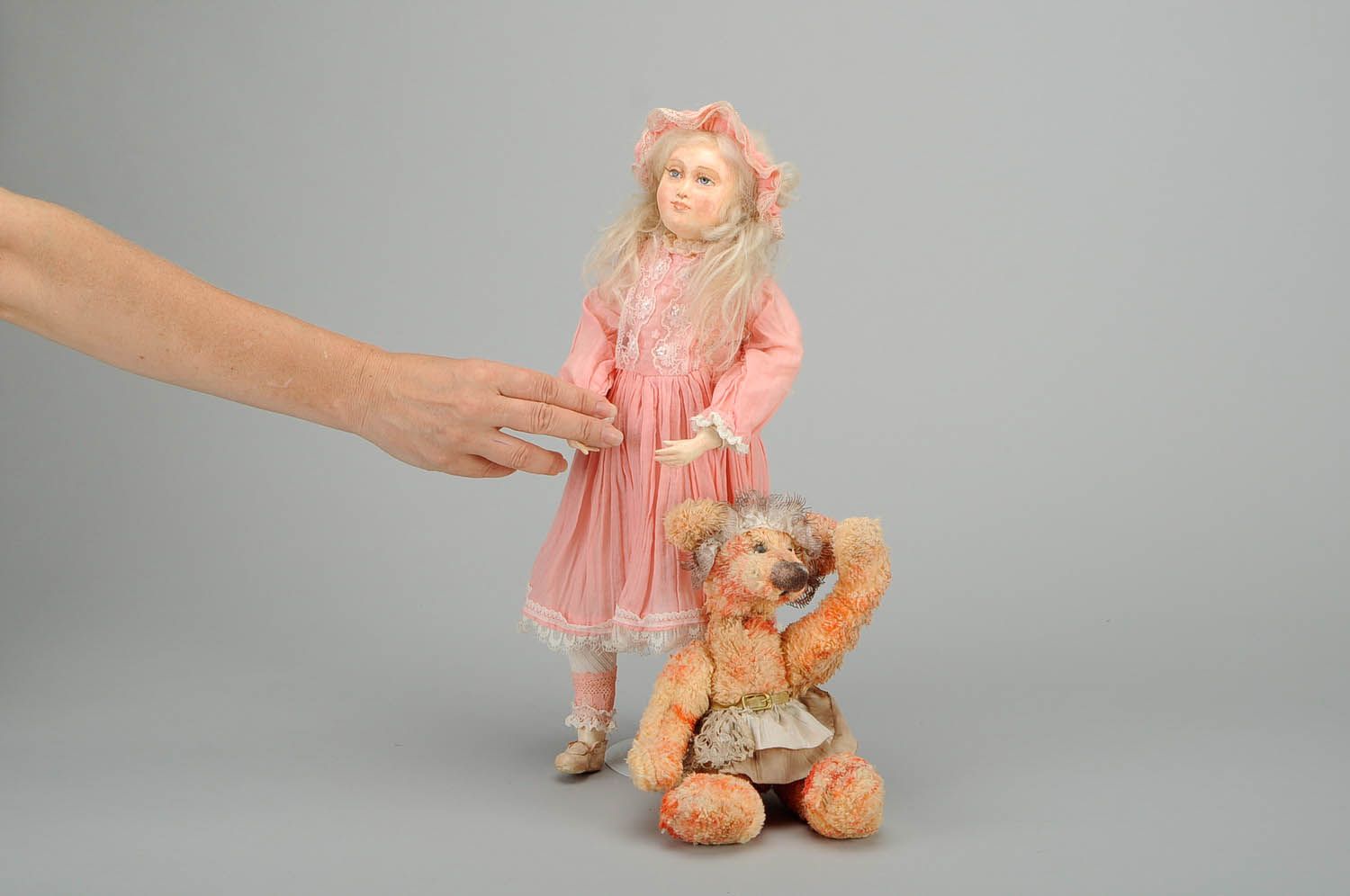 Авторская игровая кукла Маша и медведь фото 2
