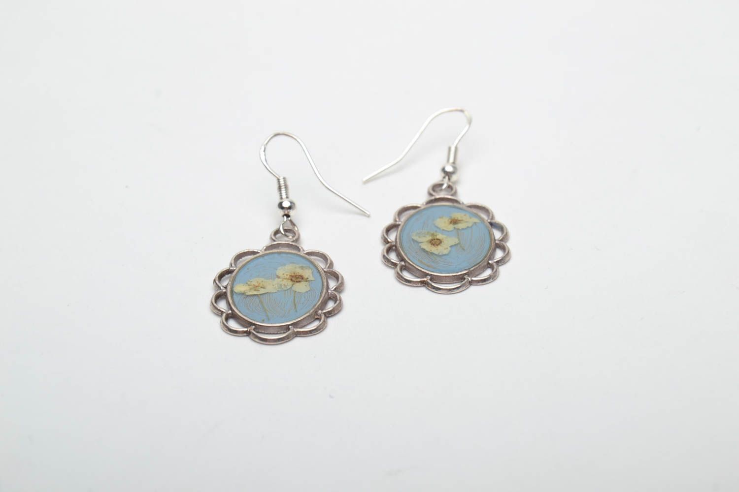 Tender earrings with natural flowers photo 3