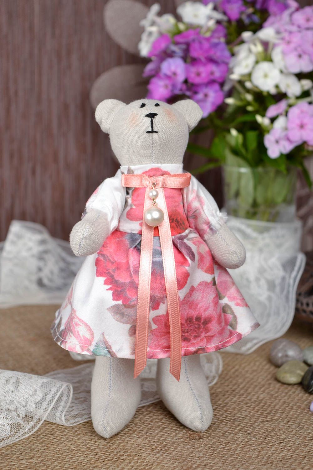 Peluche Ours en tissu lin coton faite main en robe motif floral Cadeau enfant photo 1