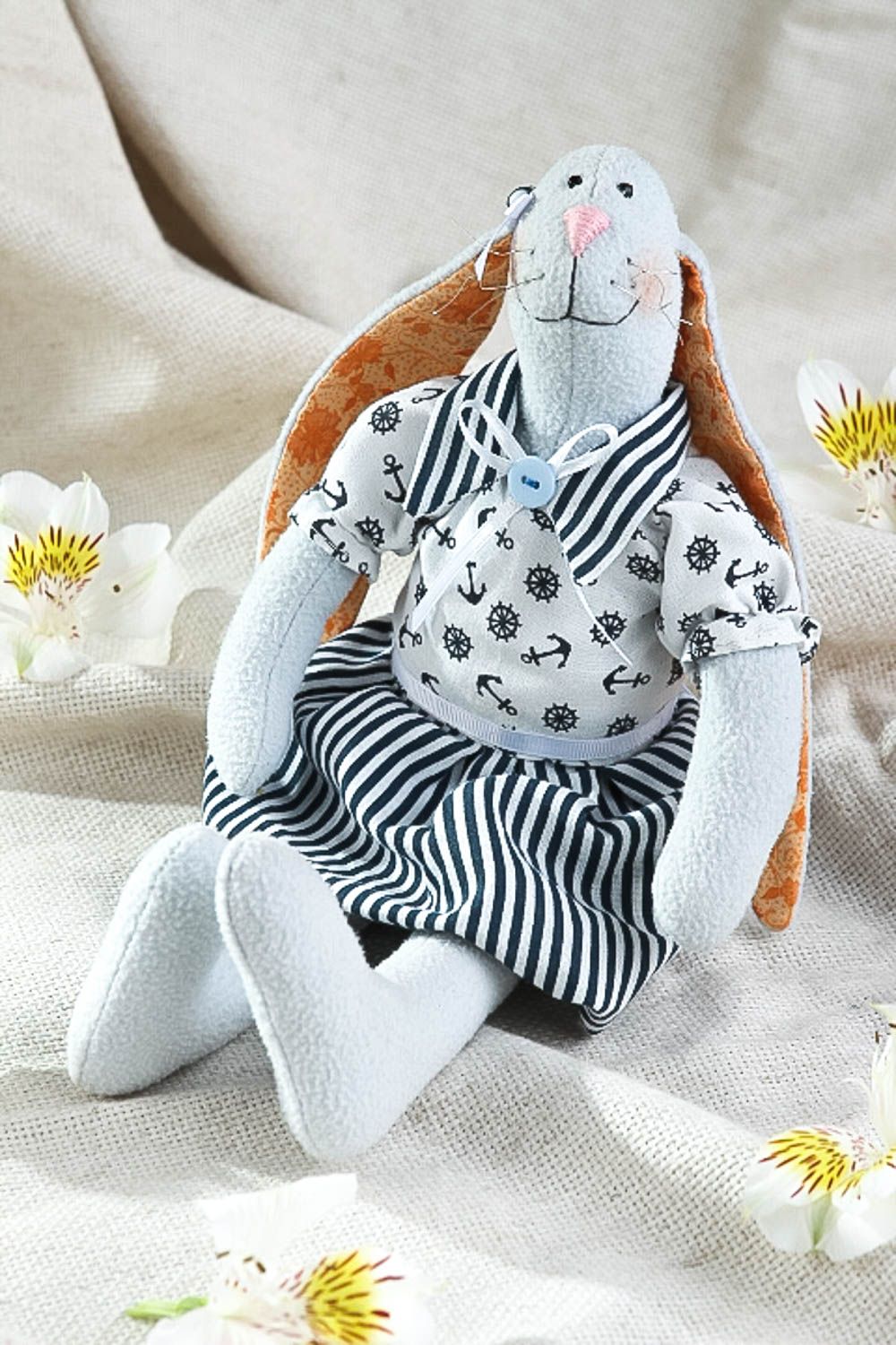 Авторская игрушка ручной работы стильный подарок игрушка заяц из ткани милая фото 1