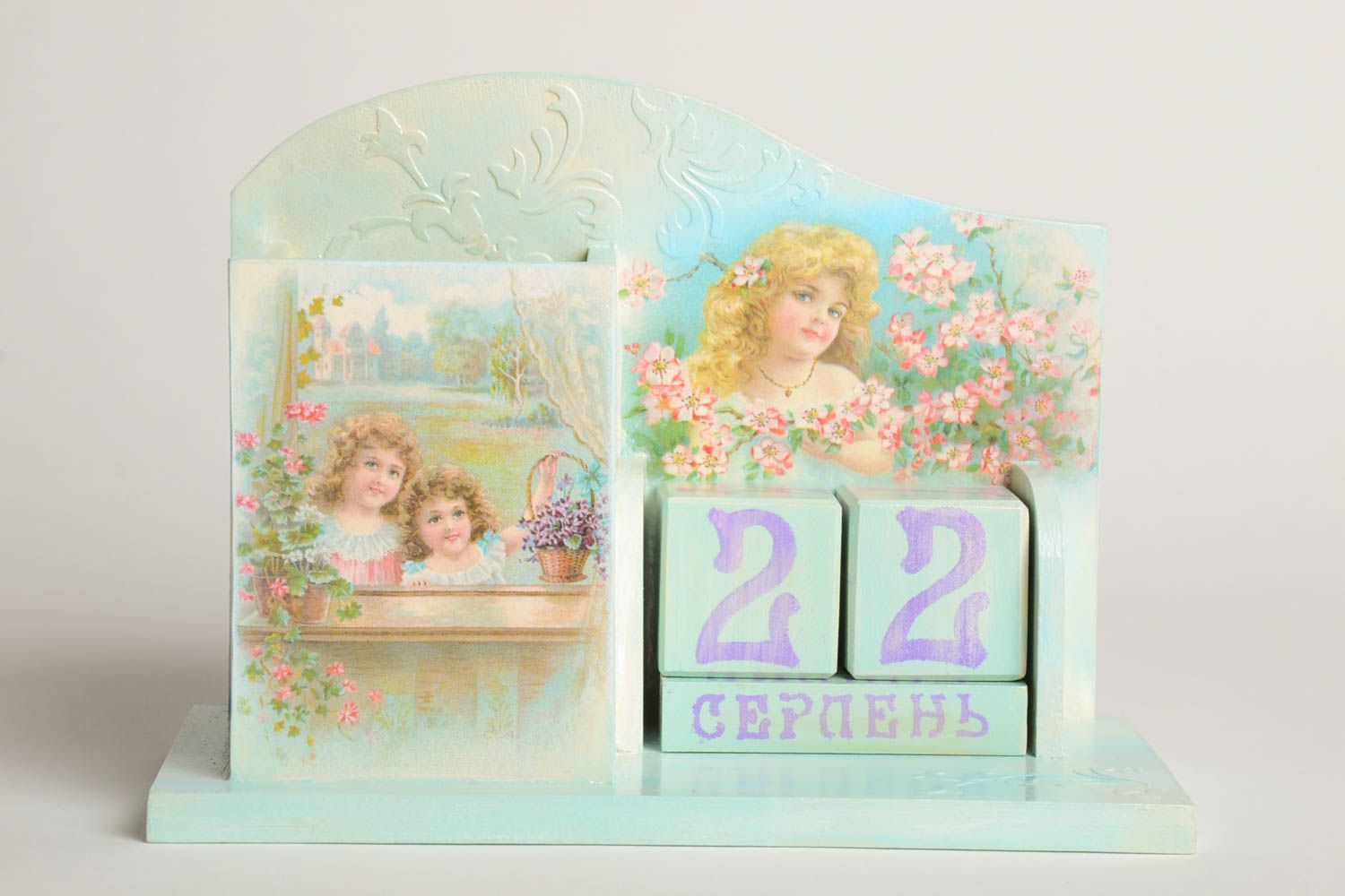 Calendario de mesa hecho a mano elemento decorativo decoración de interior foto 4