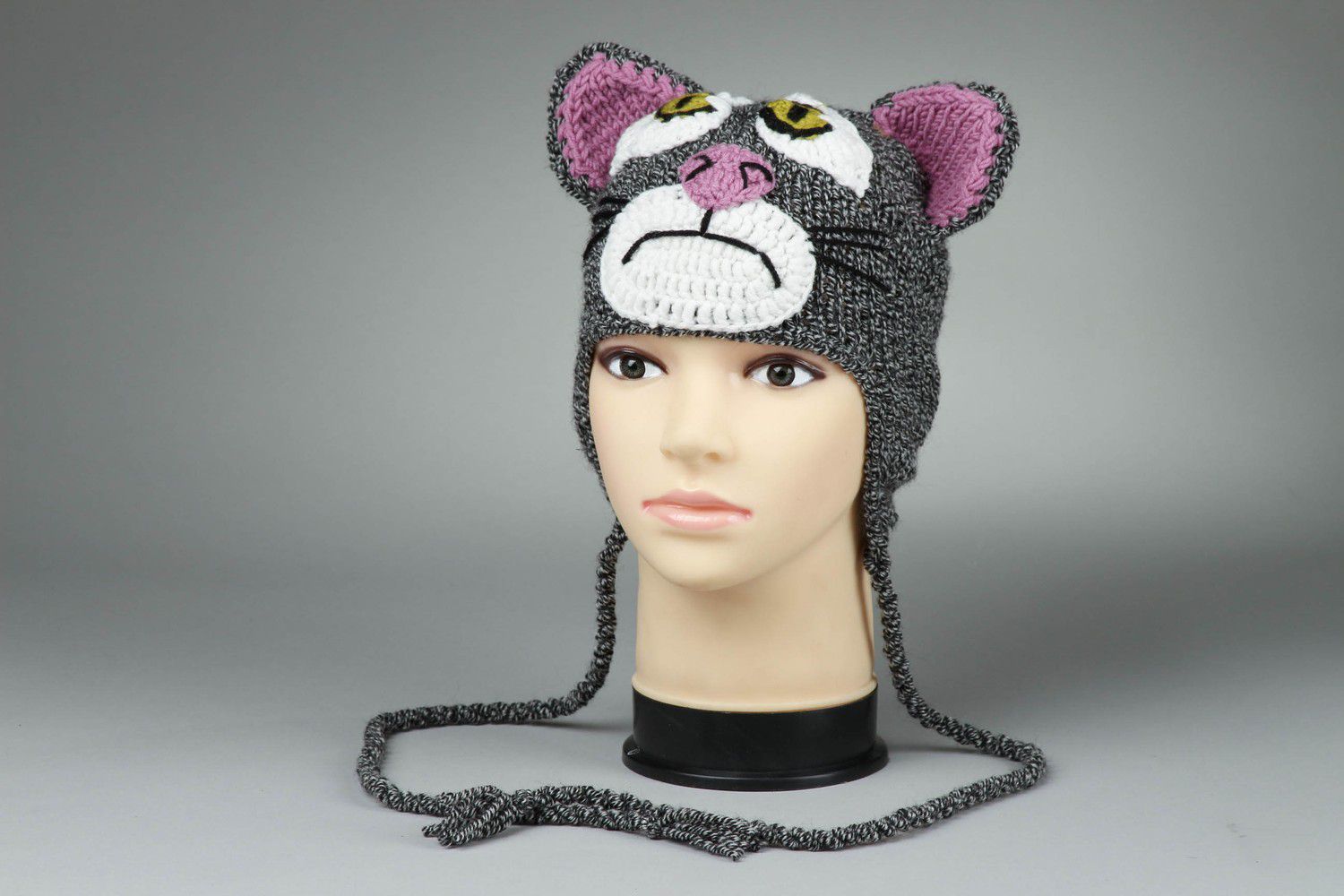 Knitted hat Grey cat photo 2