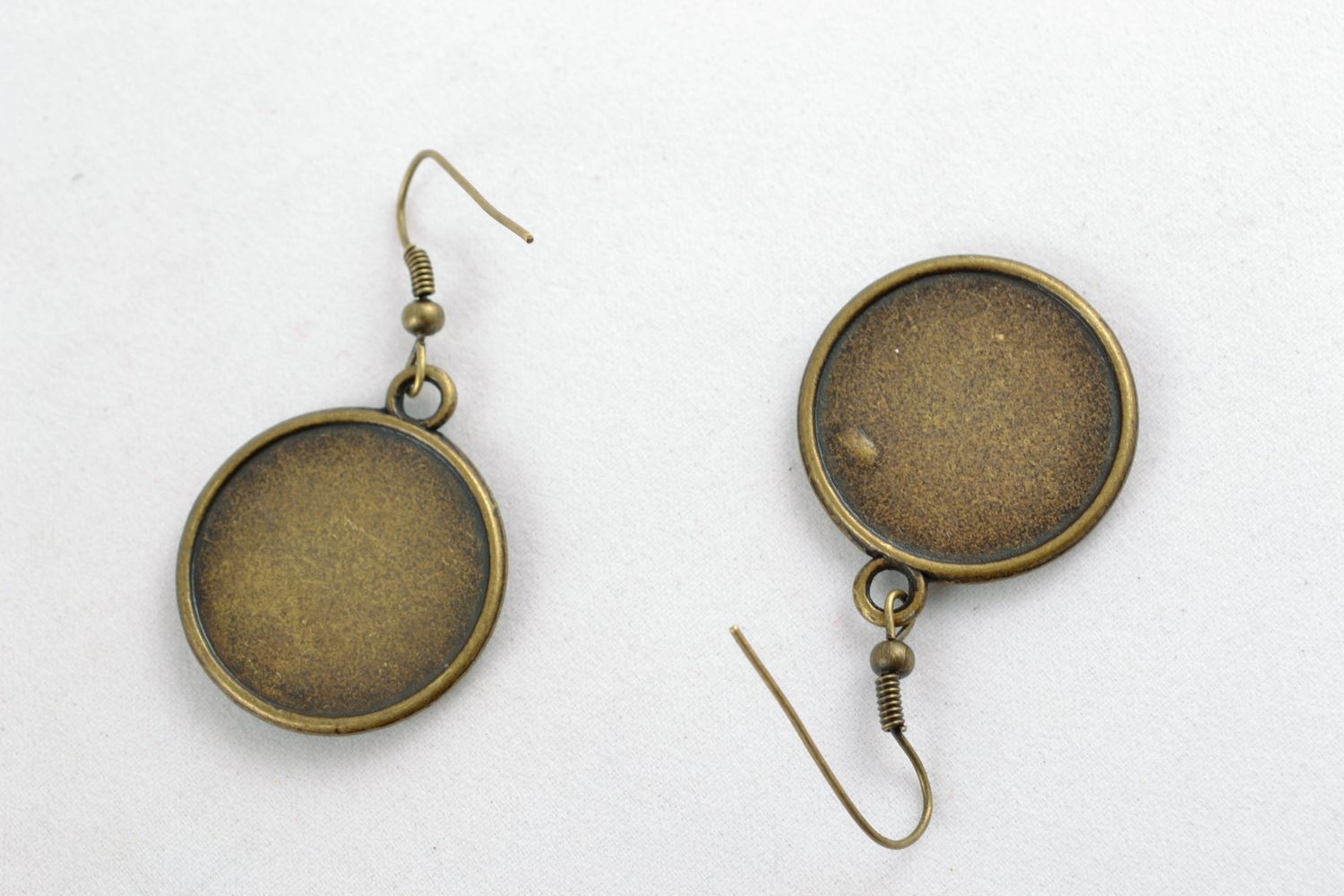 Round decoupage epoxy earrings photo 5