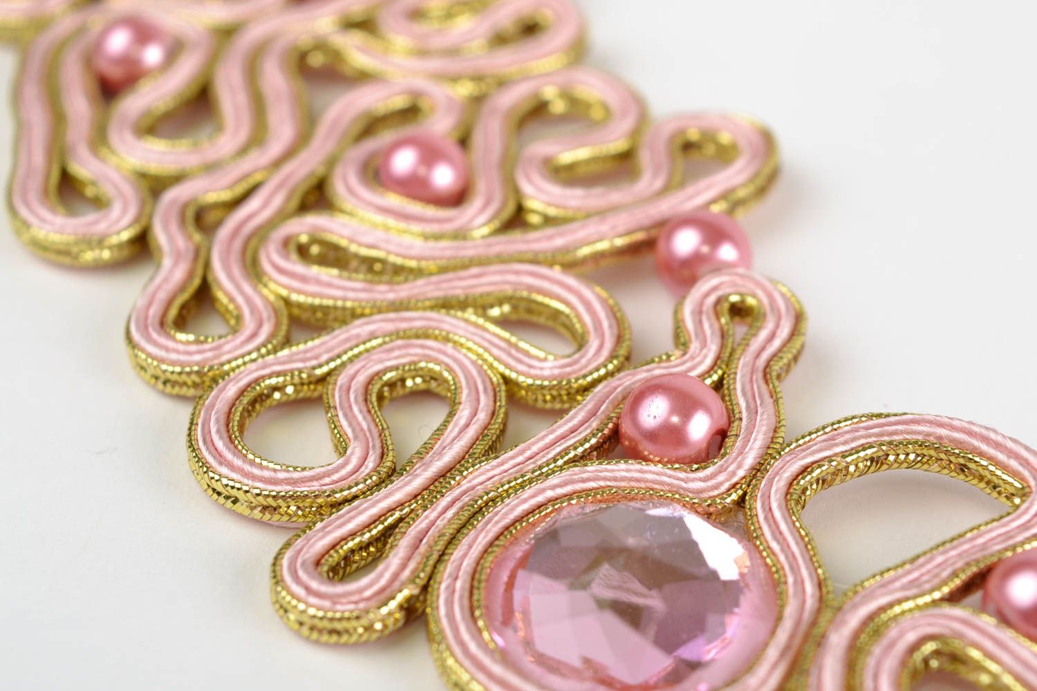 Beautiful handmade designer soutache necklace white with pink beads photo 3