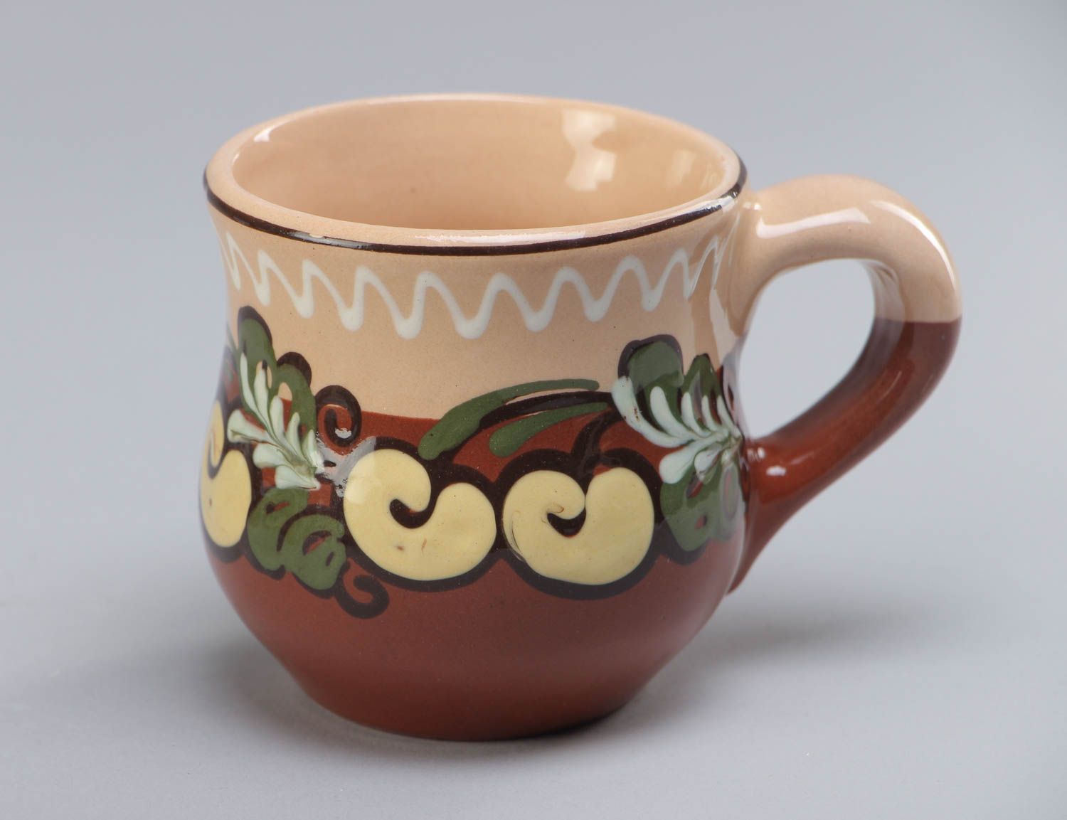 Künstlerische handmade mit Glasur bemalte Tasse aus Ton für Tee und Kaffe 180 ml foto 2