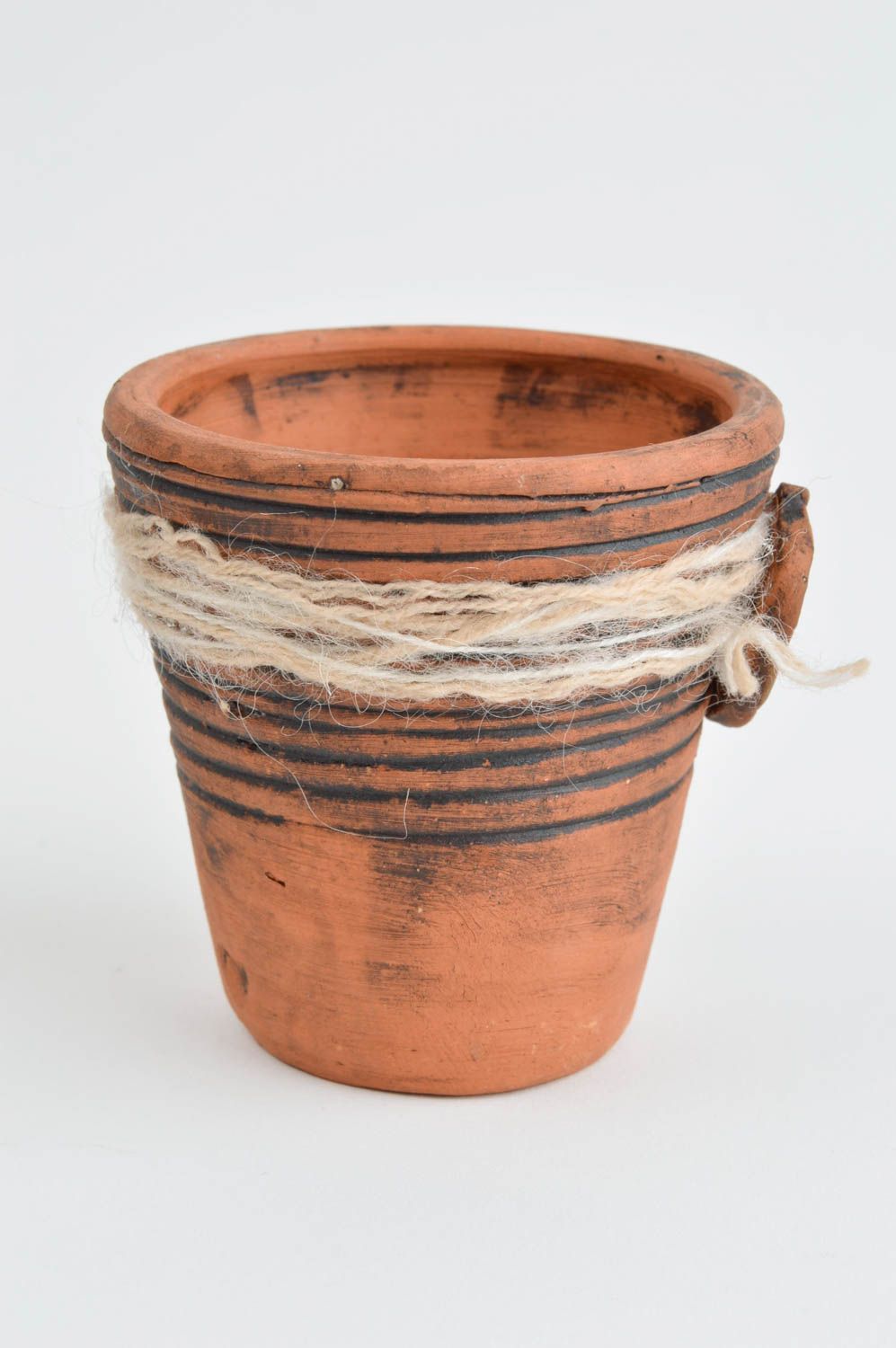 Vaso de barro hecho a mano vasija de barro original cerámica artesanal estilosa foto 2