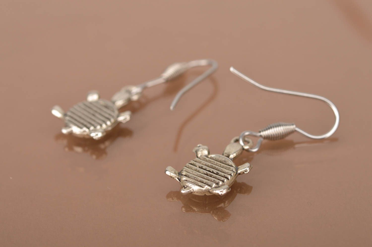 Schildkröten Ohrringe handmade Accessoire für Frauen Geschenk Ideen stilvoll foto 4