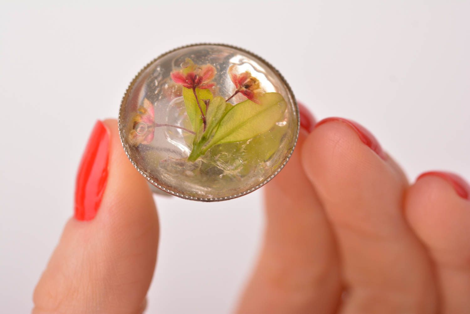 Кольцо ручной работы кольцо из эпоксидной смолы женское кольцо с растениями фото 3