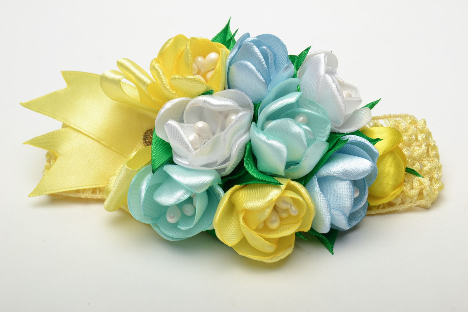 Stilvolles Haarband mit Blumen foto 1