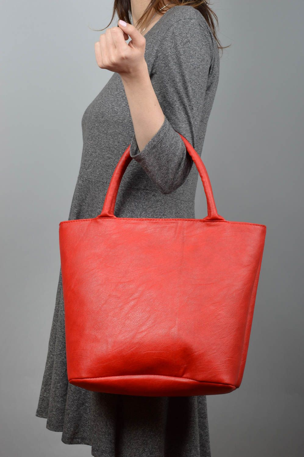 Tasche aus Kunstleder handgemachte Tasche rote Ledertasche ausgefallene Tasche foto 2