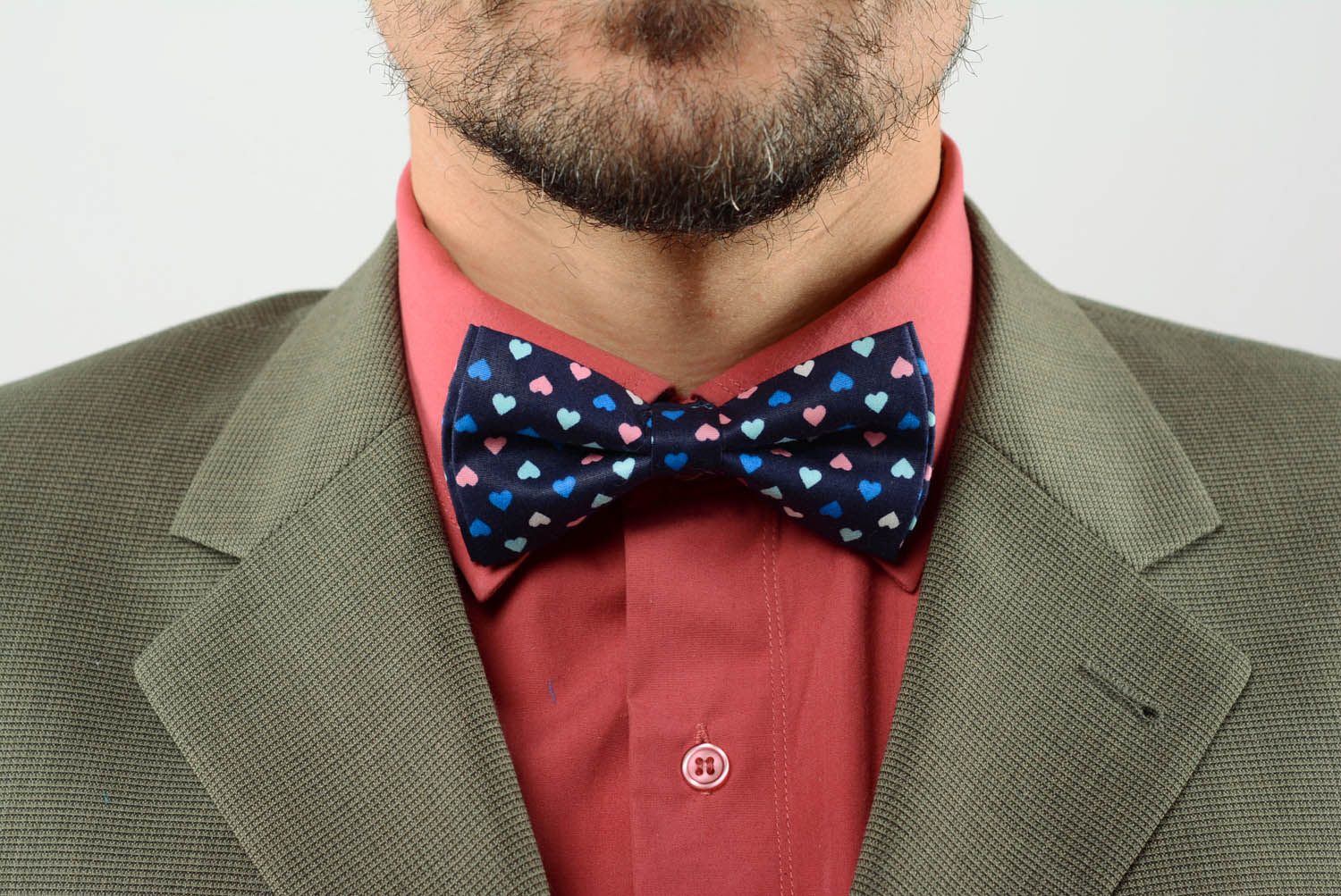 Bow tie with hearts photo 1