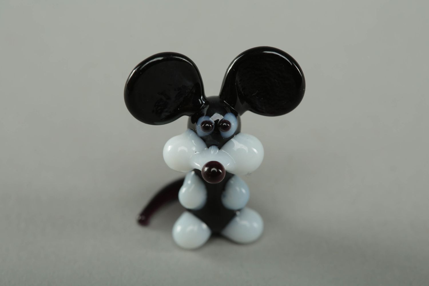 Nice glass statuette of a mouse photo 3
