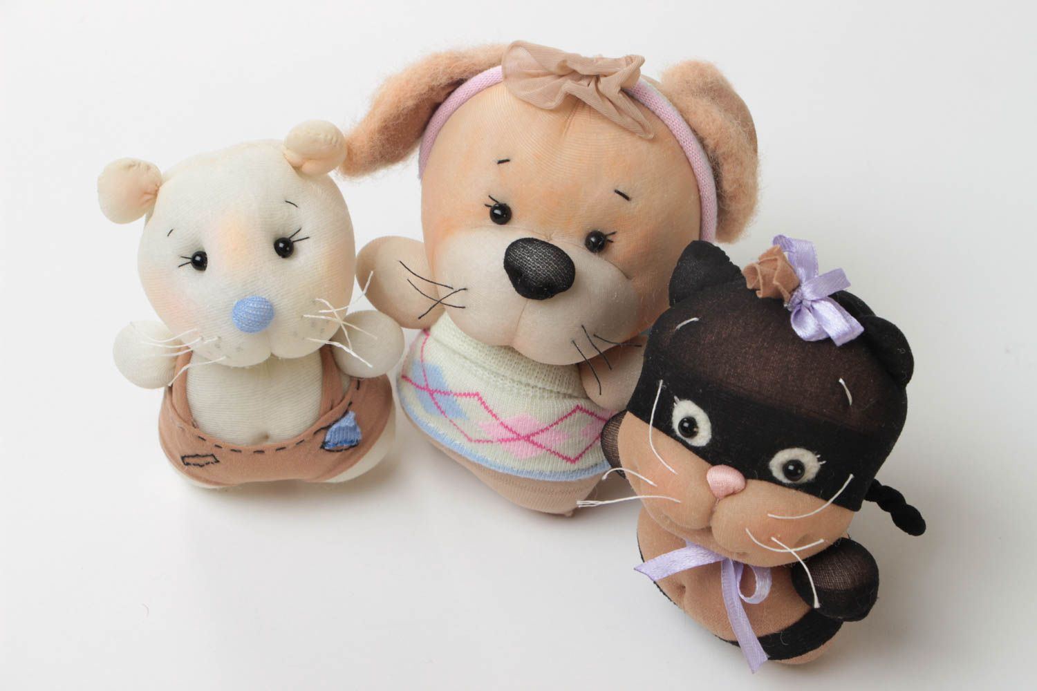 Set of 3 handmade designer small soft toys sewn of nylon dog cat and mouse photo 2
