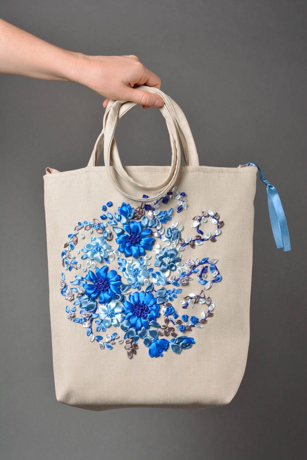 Сумка ручной работы тканевая сумка женская сумка красивая с вышитыми цветами фото 4