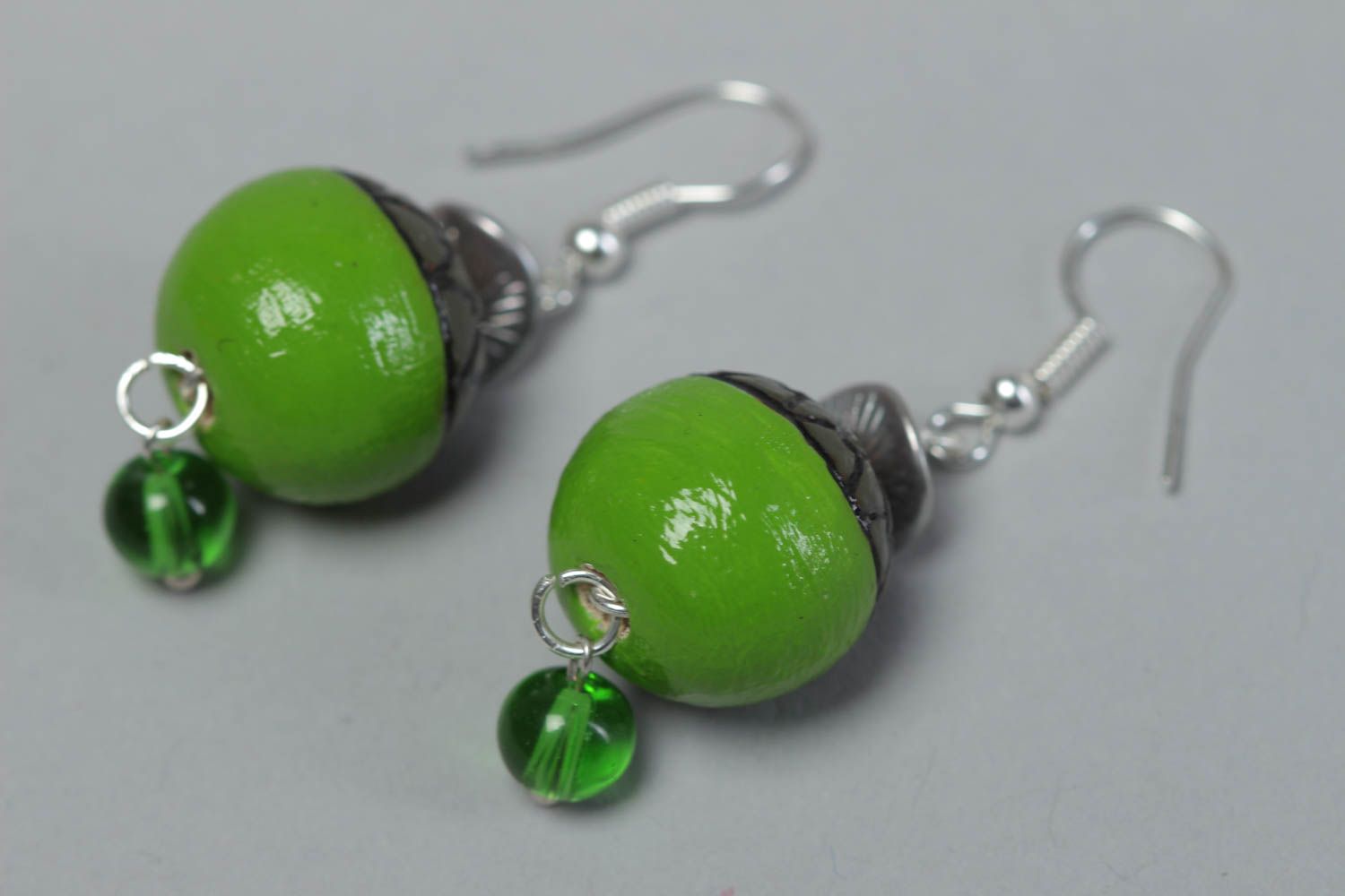 Wooden handmade earrings stylish round jewelry unusual green accessories photo 2