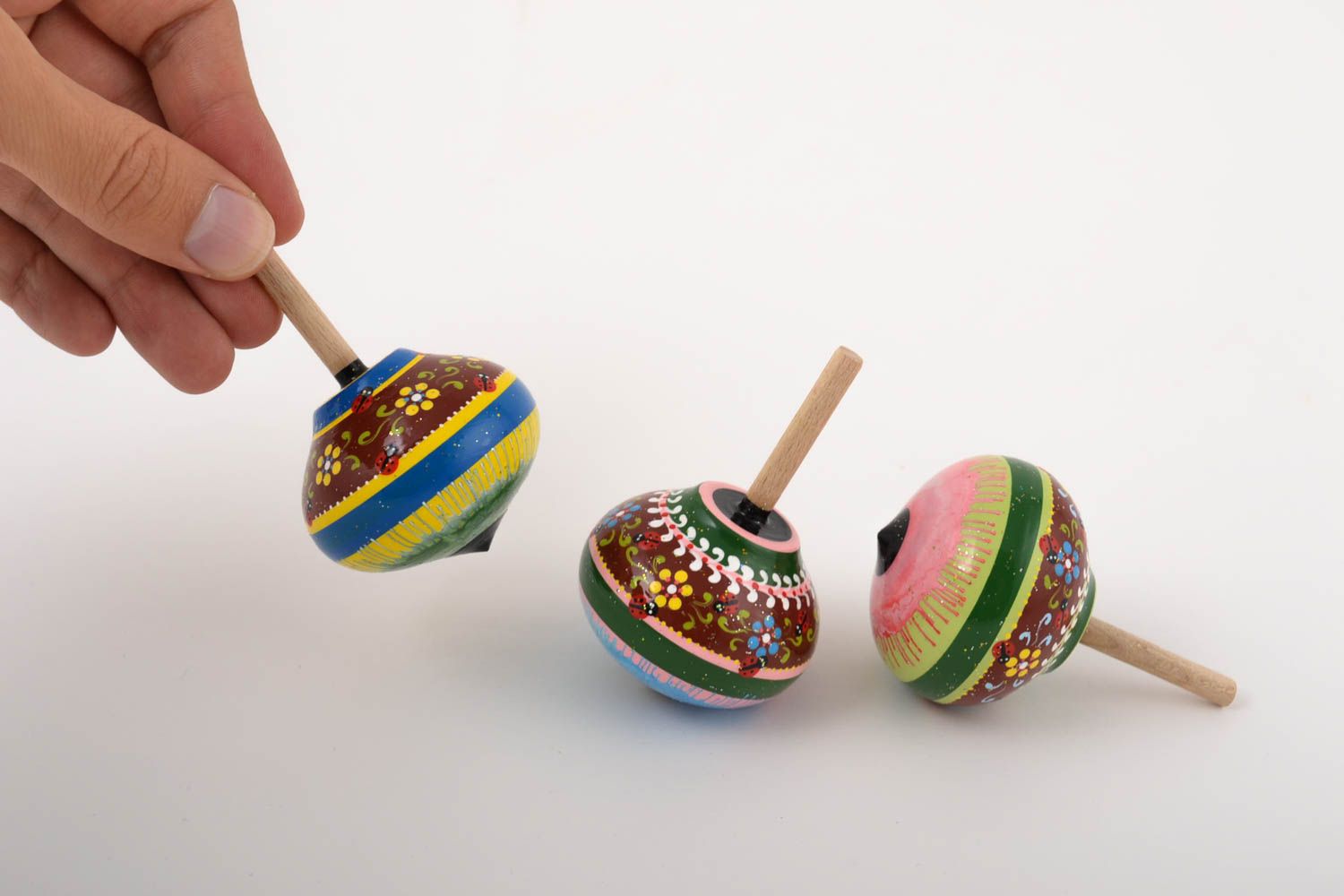 Детские юлы игрушки ручной работы игрушки из дерева с узорами набор 3 штуки фото 5