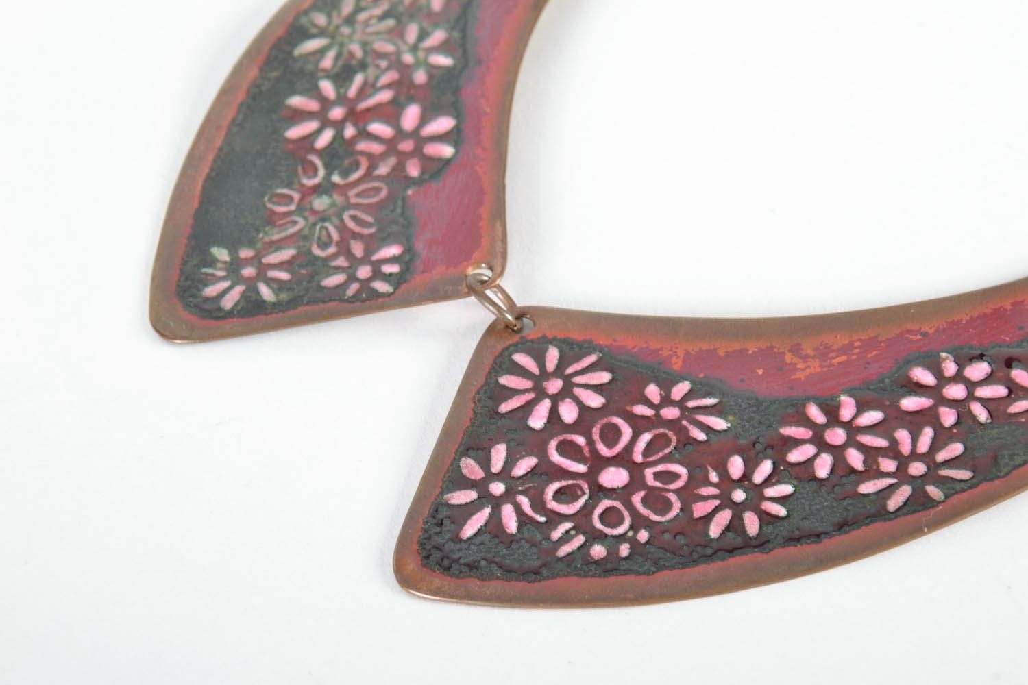 Copper collar made using hot enameling technique photo 4