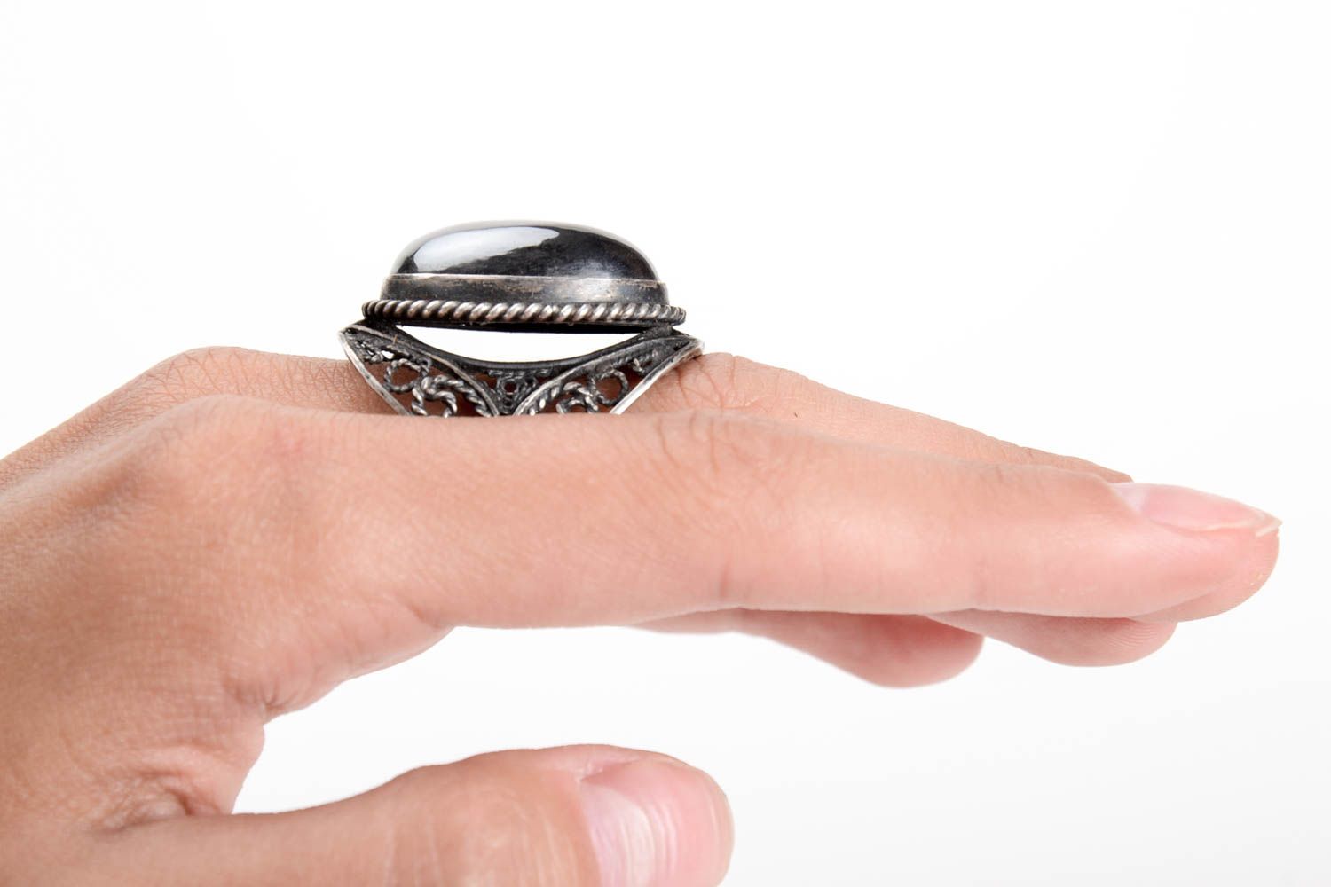 Женское кольцо ручной работы серебряное кольцо с гематитом серебряное украшение фото 3