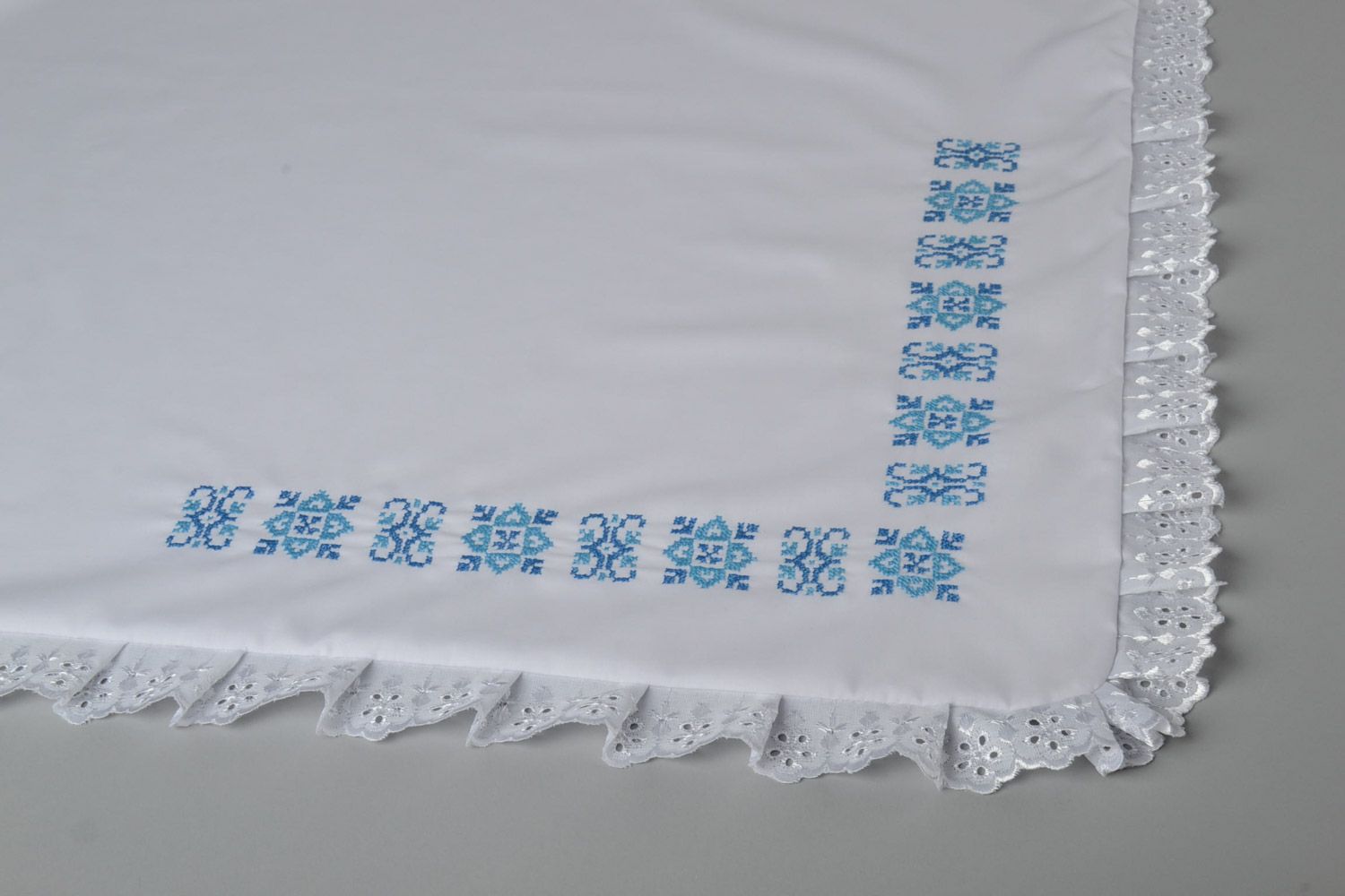 Handmade baby christening blanket sewn of white cotton with blue embroidery photo 3