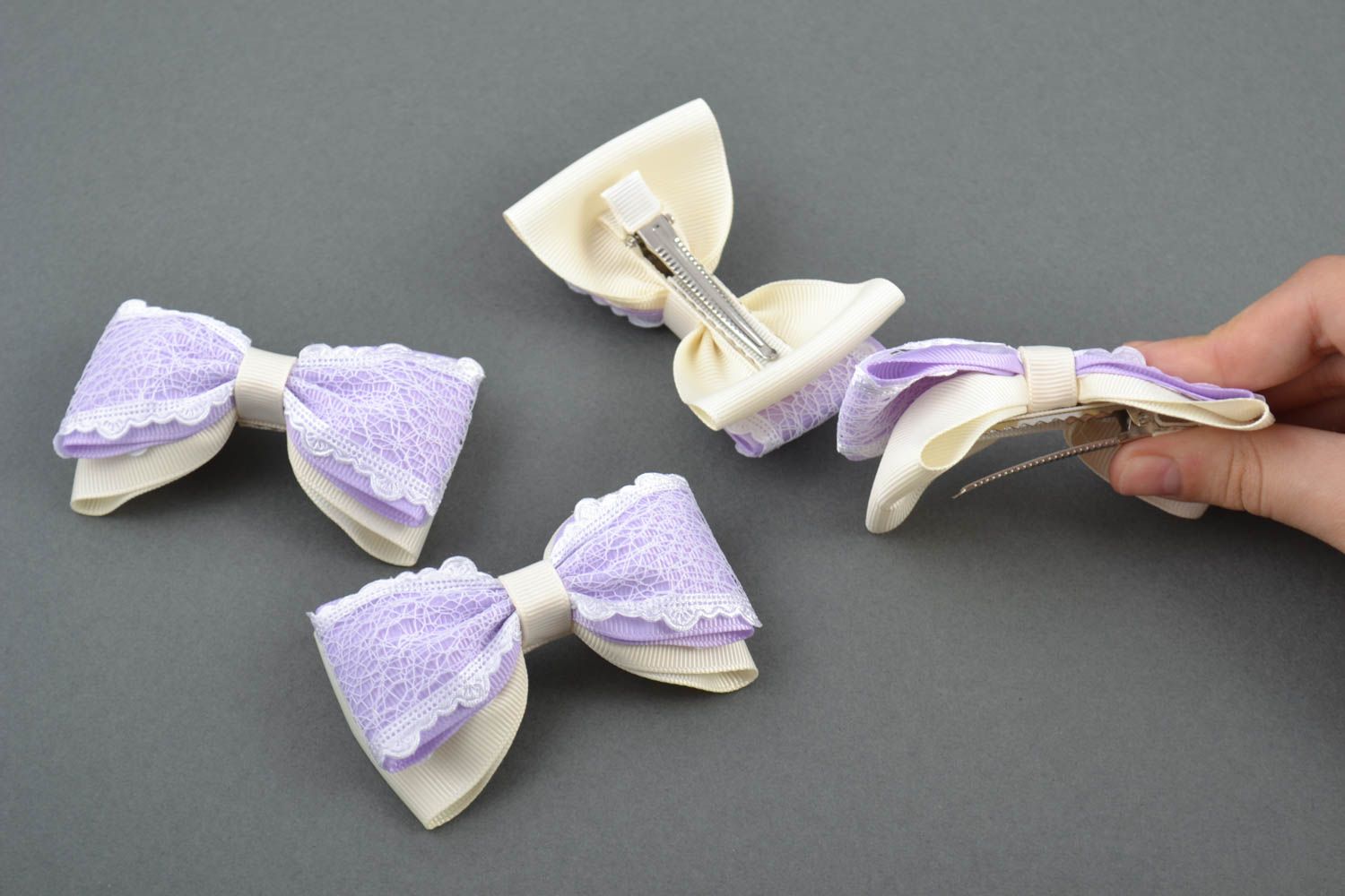 Barrettes noeuds en rubans faites main violettes avec dentelle 4 pièces photo 5