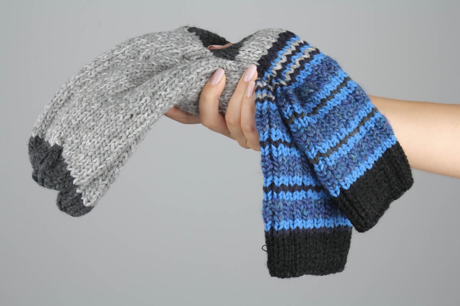 Meias mornas tricotadas de fios de lã e de mescla de lã para proteger os pés do frio foto 5