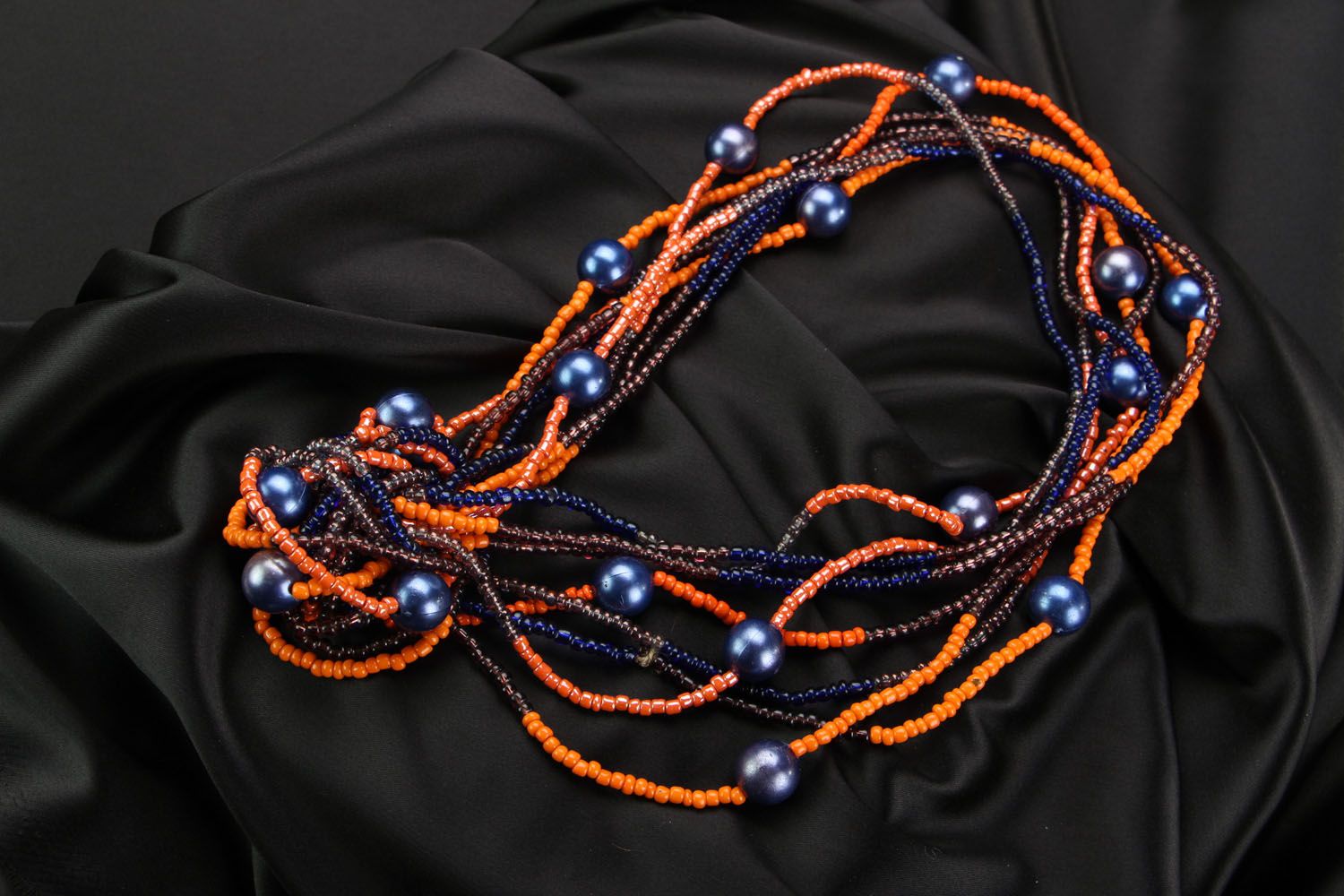 Bright handmade beaded necklace photo 1