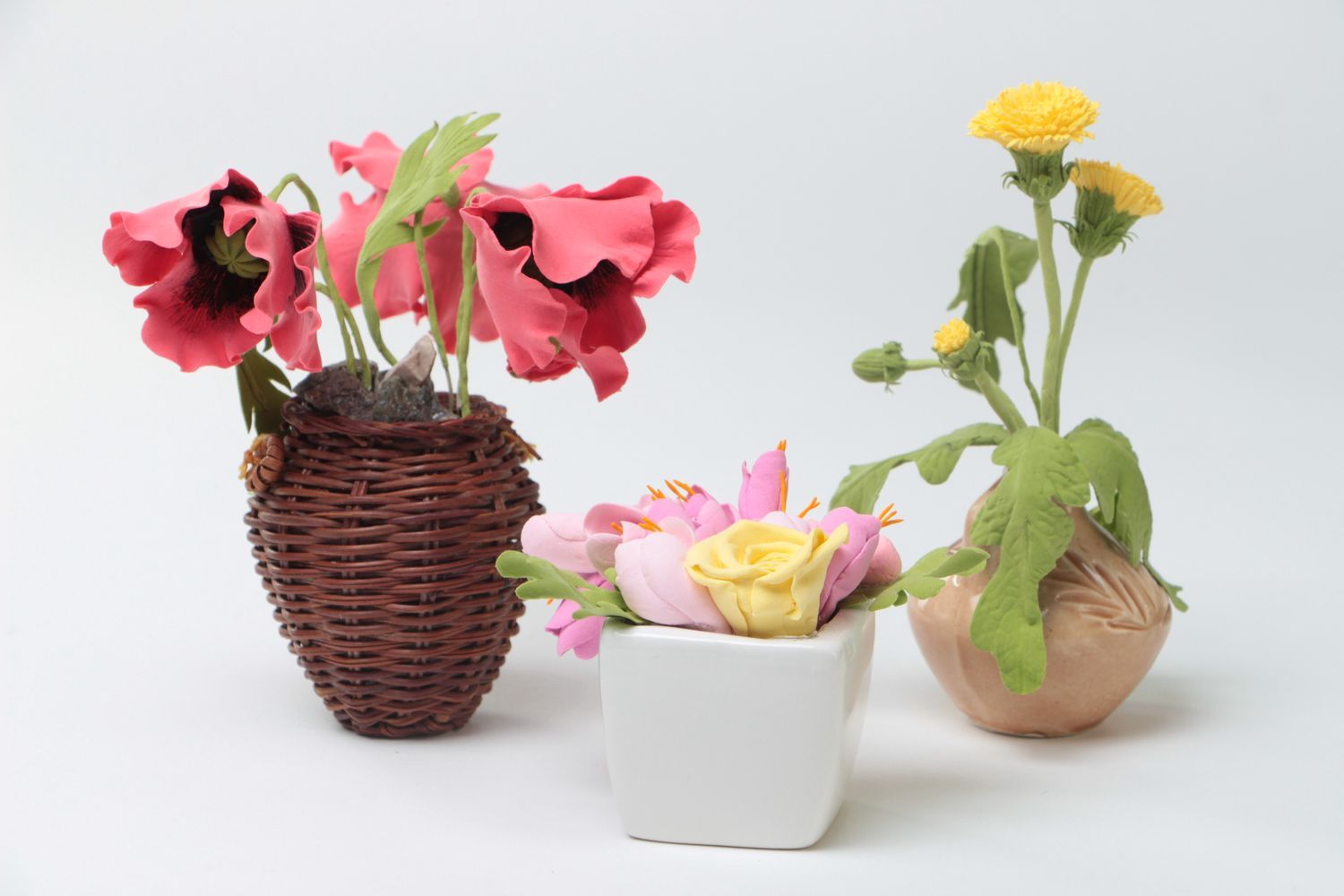 Set de 3 composiciones decorativas de flores de arcilla polimérica artesanales  foto 2
