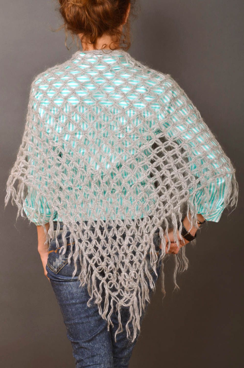 Écharpe originale fait main Foulard crochet design Accessoire pour femme photo 5