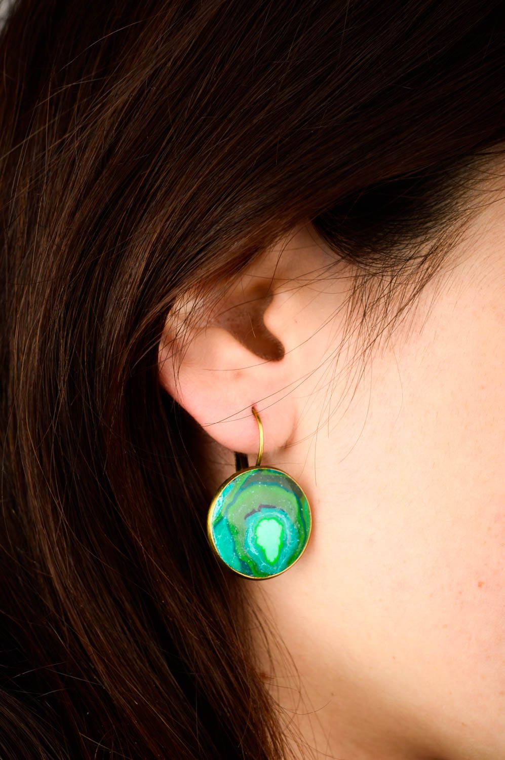 Boucles d'oreilles rondes vertes Bijou fait main pâte polymère Cadeau pour femme photo 2