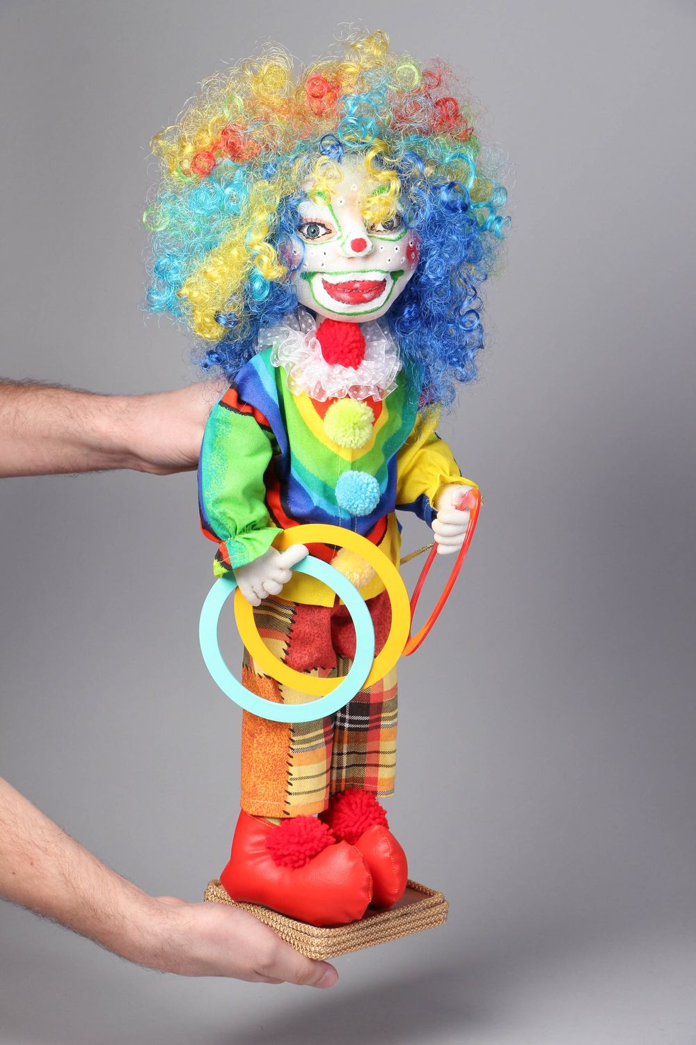 Авторская мягкая кукла на подставке Клоун фото 4