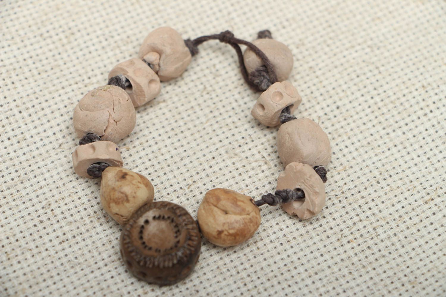 Bracelet with ceramic beads photo 1