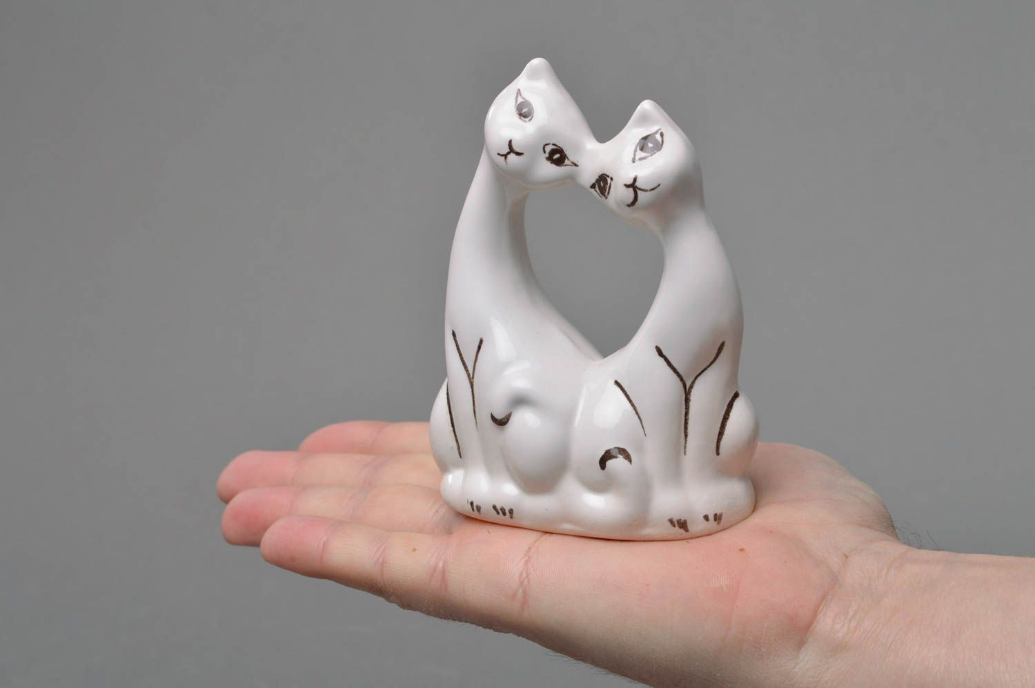 Unusual handmade small white porcelain figurine of cats in love photo 3