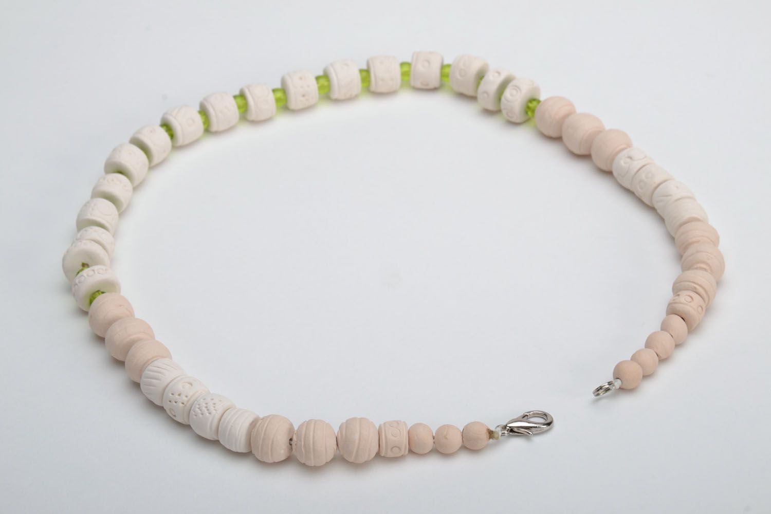 White clay beaded necklace photo 5