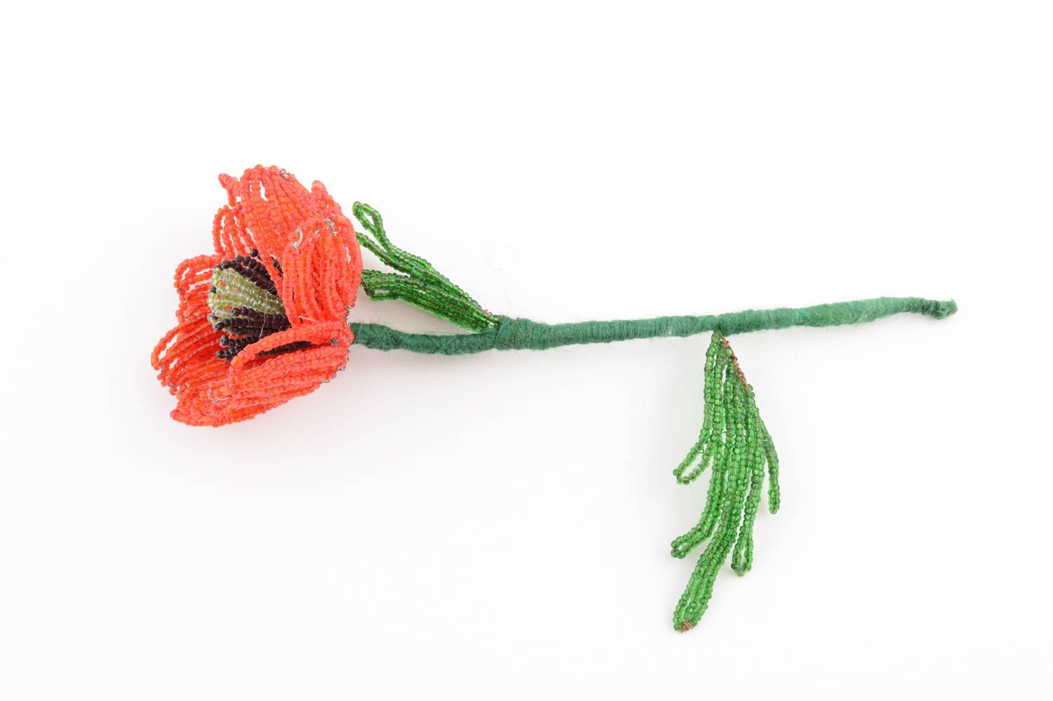 Красивый цветок из бисера ручной работы авторский для декора дома Мак фото 2