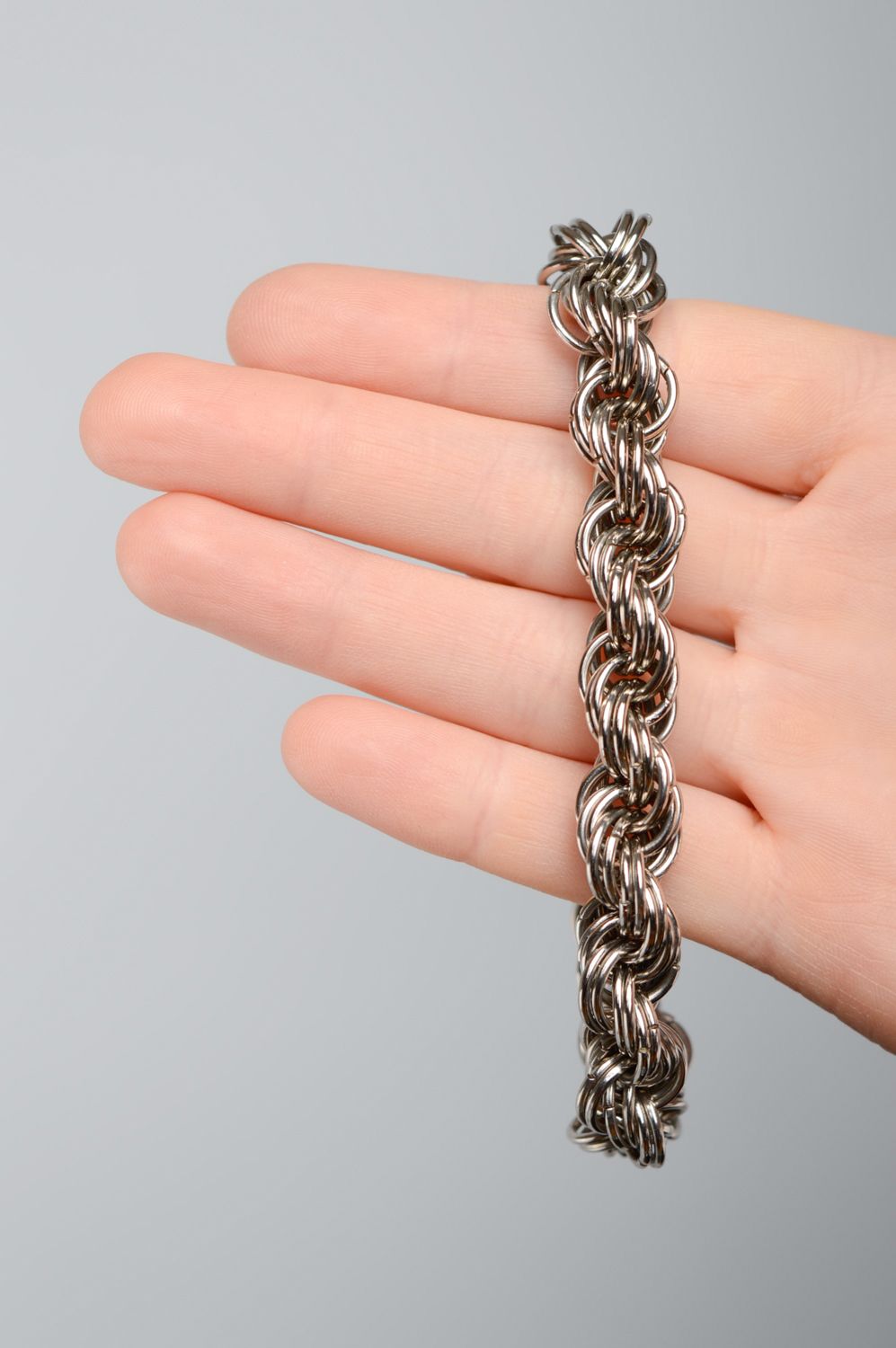 Красивый металлический браслет-кольчуга ручной работы фото 5