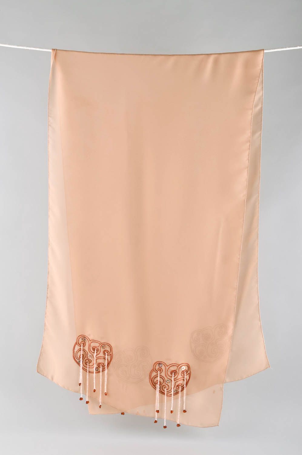 Foulard en mousseline de soie fait main beige décoré Cadeau pour femme photo 1