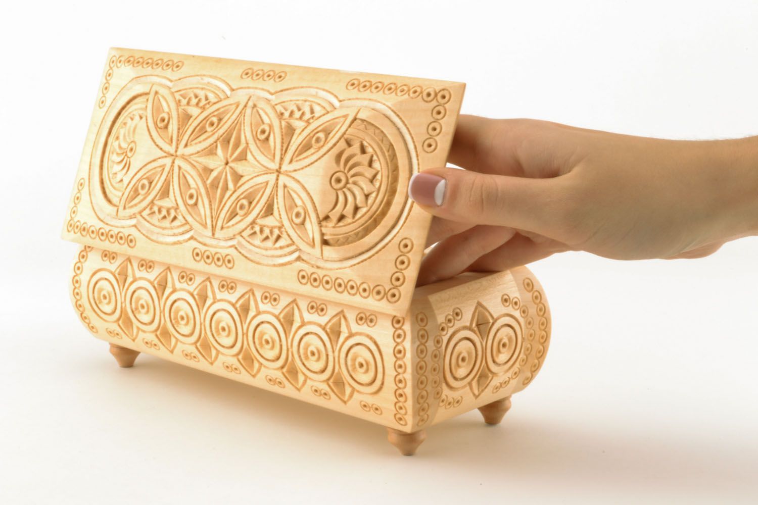 Wooden jewelry box with carvings photo 5