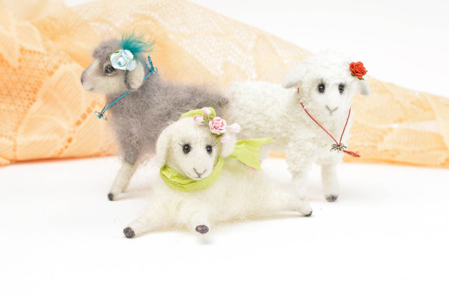 Handmade Spielzeug Set Stoff Tiere Geschenk Idee Kuschel Tiere Schafe schön foto 4