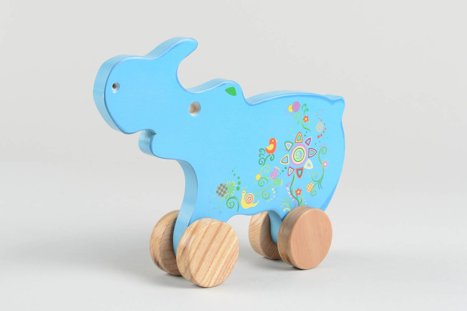 Игрушка ручной работы игрушка из дерева голубой носорог игрушка-каталка фото 3