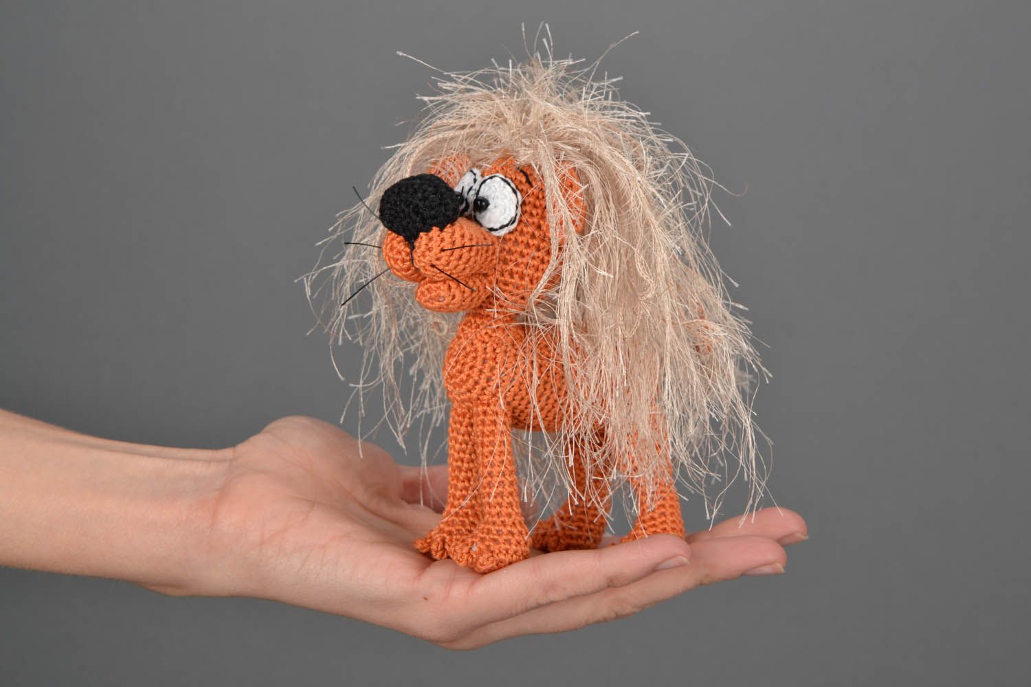 Crocheted toy Lion photo 2