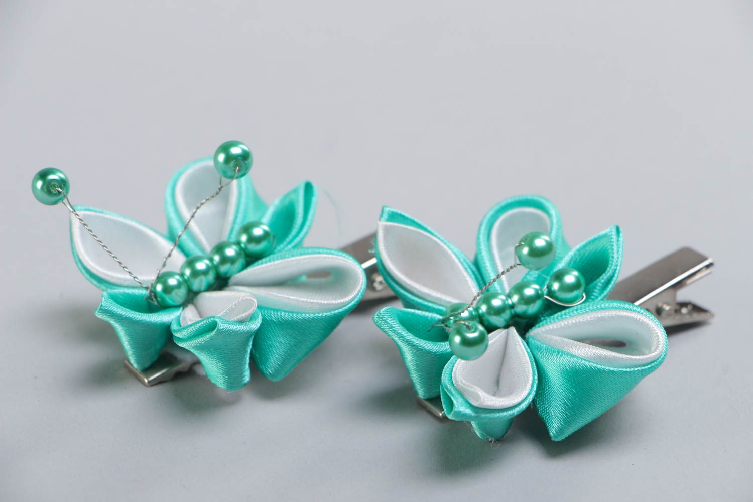 Libellen Haarklemmen Set aus Atlasbändern 2 Stück handmade Kanzashi Technik foto 3