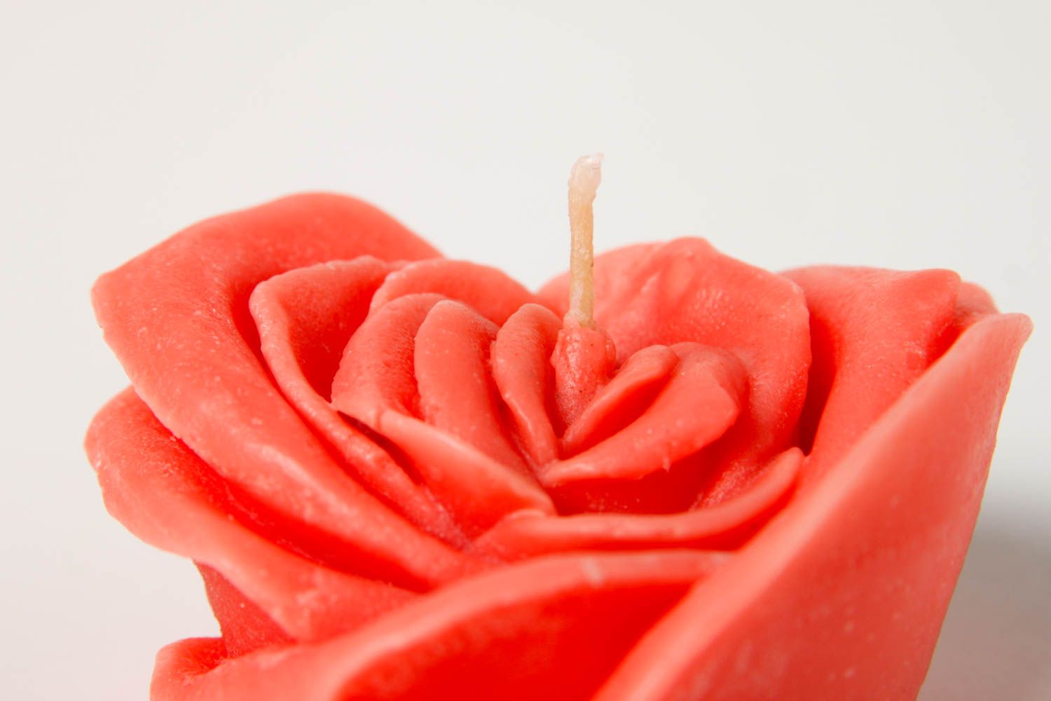 Парафиновая свеча красная роза свеча ручной работы красивая свеча в форме сердца фото 5