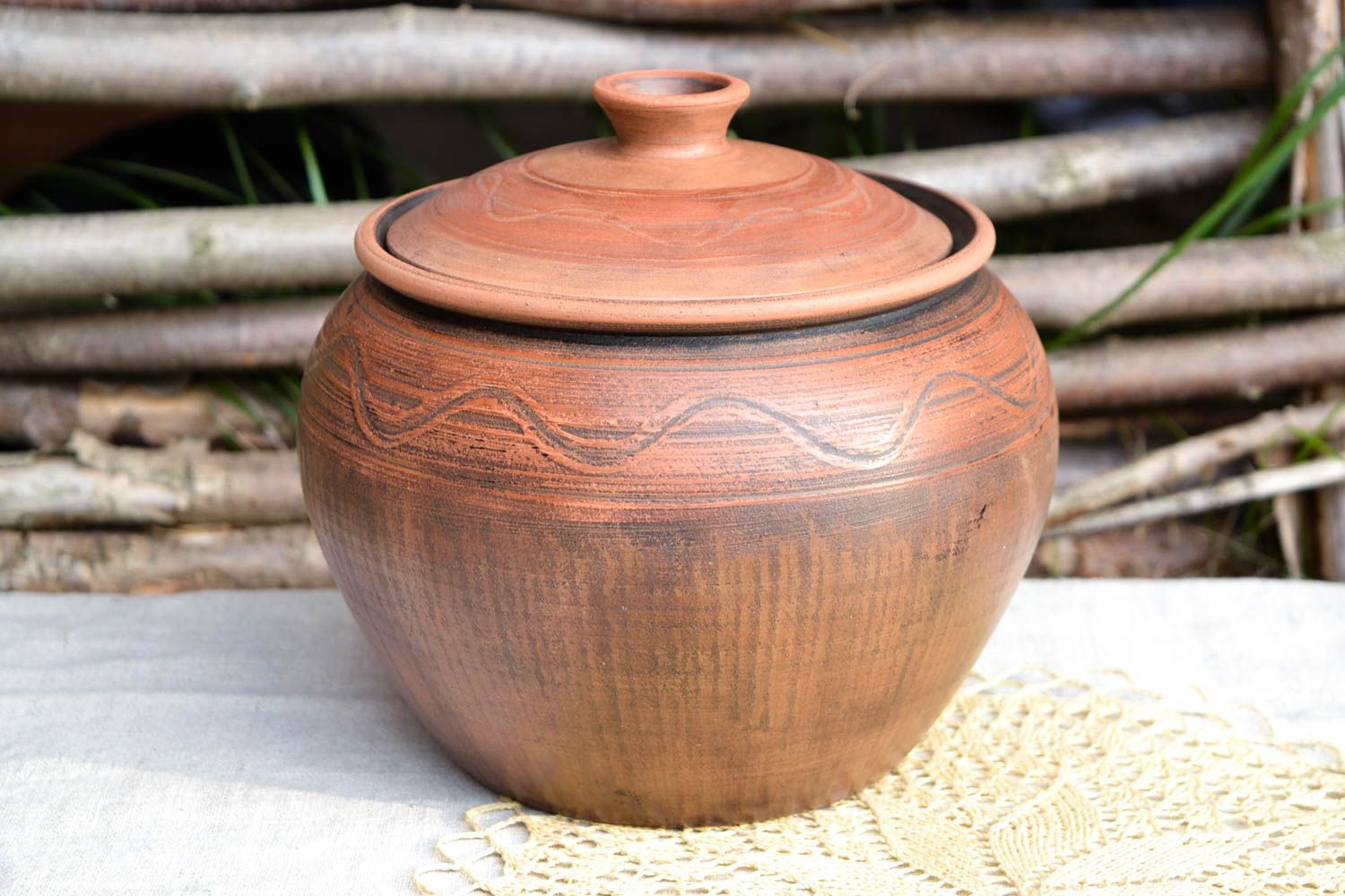 Large ceramic handmade Japanese cooking pot with lid 2,2 lb photo 1